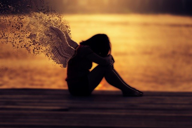 Girl Wings Young Sad Depressed  - karan_kss_ / Pixabay