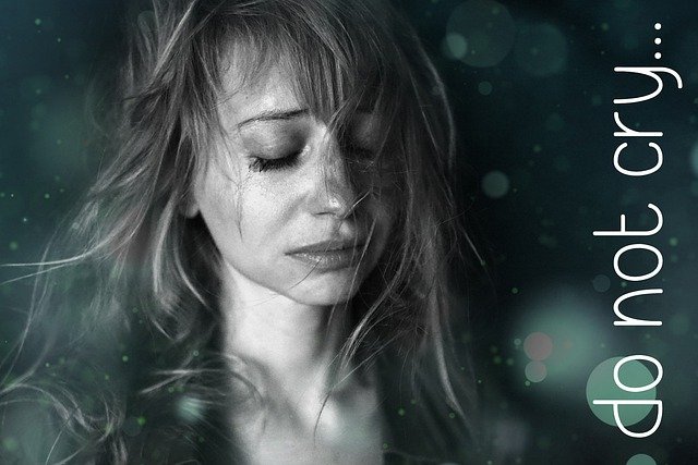 Tears Crying Woman Postcard Sad  - Viki_B / Pixabay
